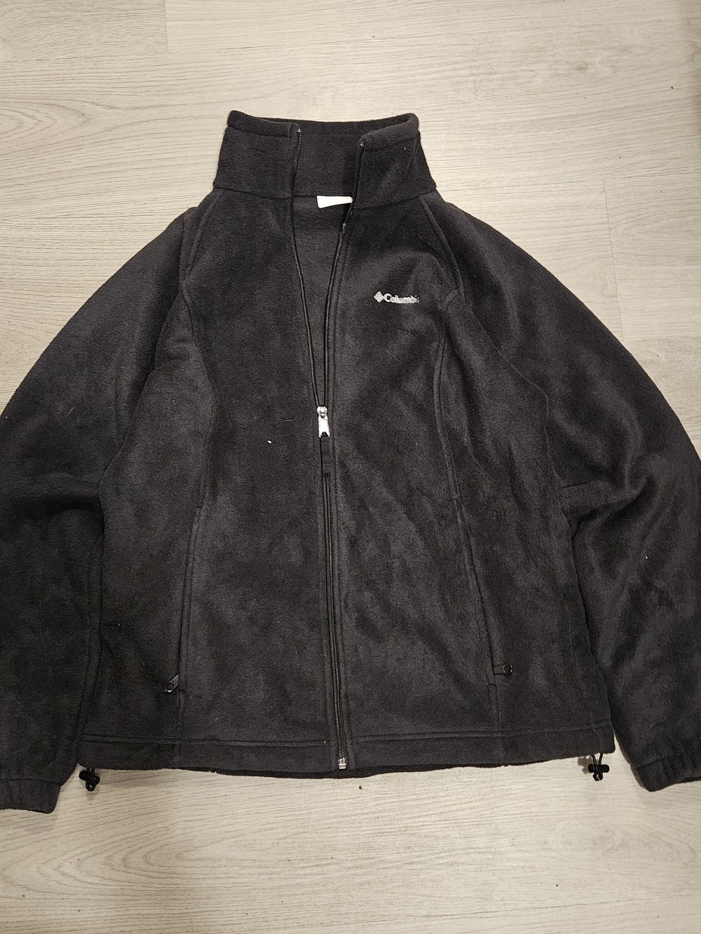 Columbia Men’s Black Lightweight Full-Zip Fleece Jacket